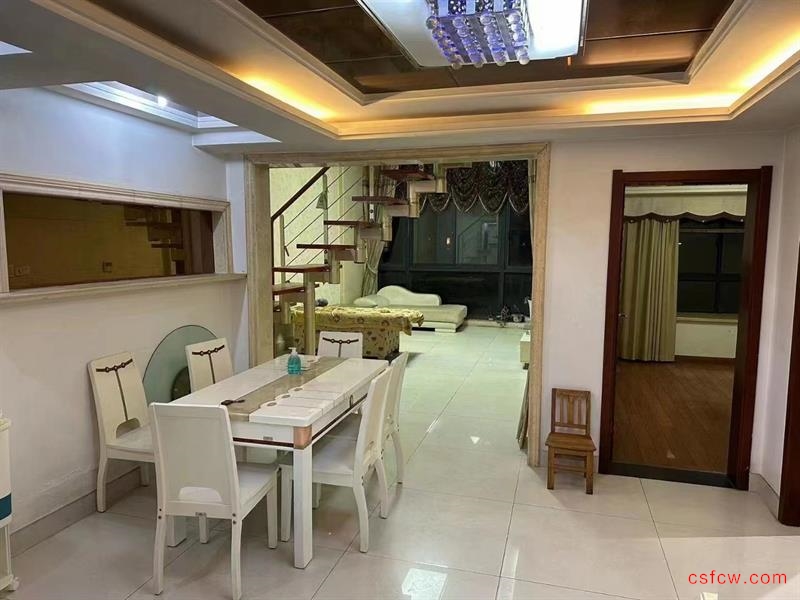 虞山国际花园精装好房3房/2厅/2卫朝南131平米2900元/月