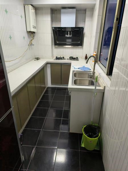 漕泾一区简装好房3房/2厅/1卫朝南97平米168万