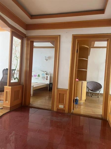 西庄街小区简装好房3房/2厅/1卫朝南101平米2200万