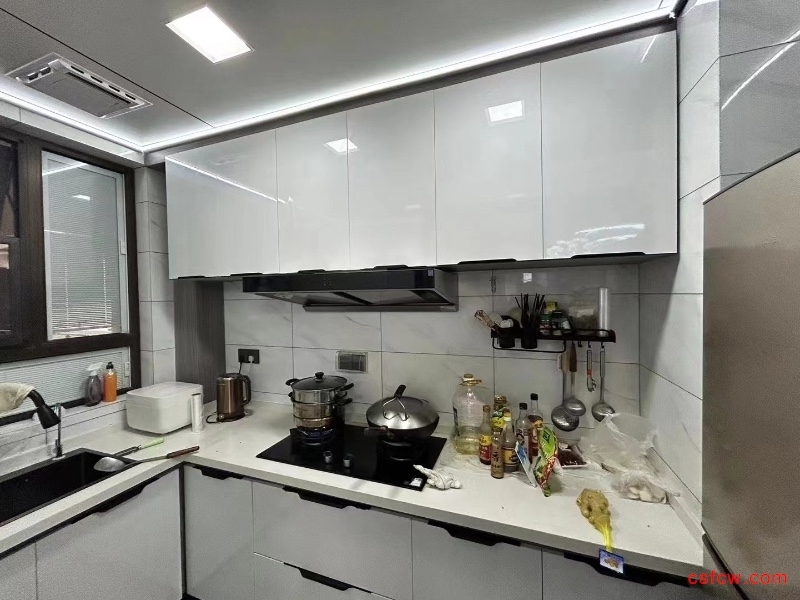 金科源江筑精装好房3房/2厅/1卫朝南91平米99万