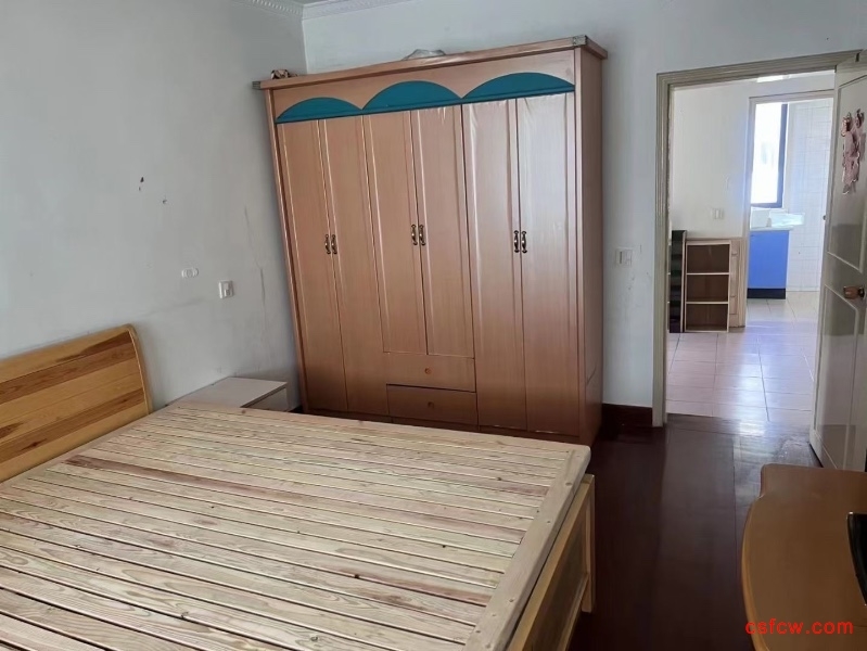 虞园新村二区简装好房2房/2厅/1卫朝南65平米1200元/月