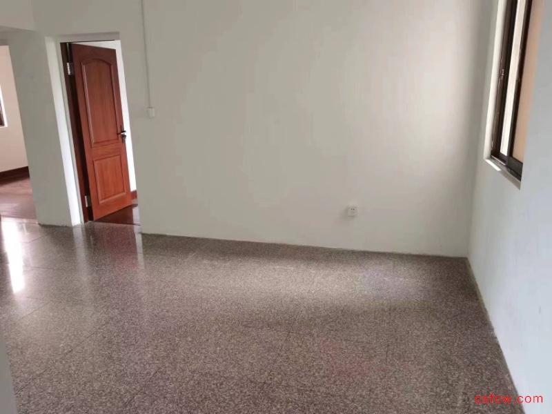 虞园新村二区精装好房2房/2厅/1卫朝南66平米138万