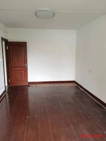 虞园新村二区简装好房2房/2厅/1卫朝南65平米129.8万