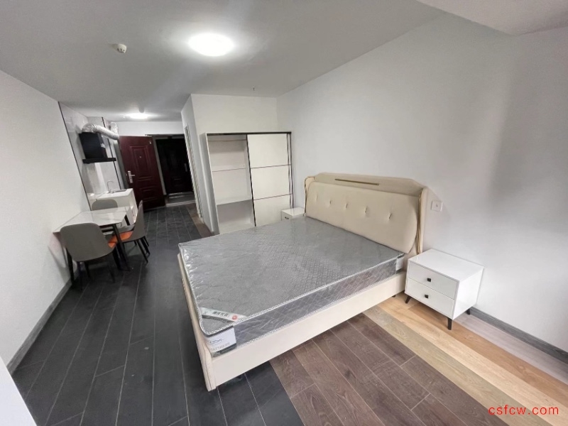 虞东时代广场精装好房1房/1厅/1卫朝南45平米1100万