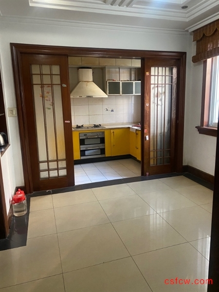 湘江苑精装好房5房/2厅/3卫朝南186平米380万