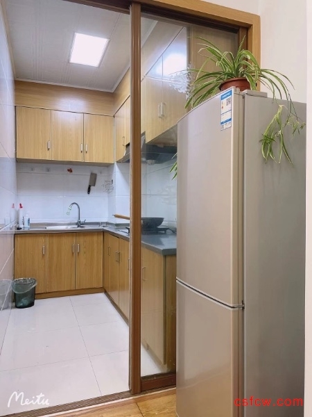 城市花园精装好房1房/1厅/1卫朝南44平米95万