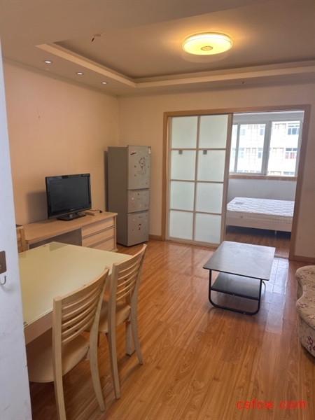 城市花园精装好房1房/1厅/1卫朝南45平米1200元/月