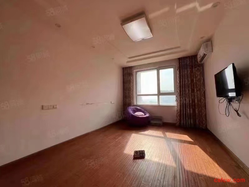 弘阳尊邸精装好房3房/2厅/2卫朝南128平米150万