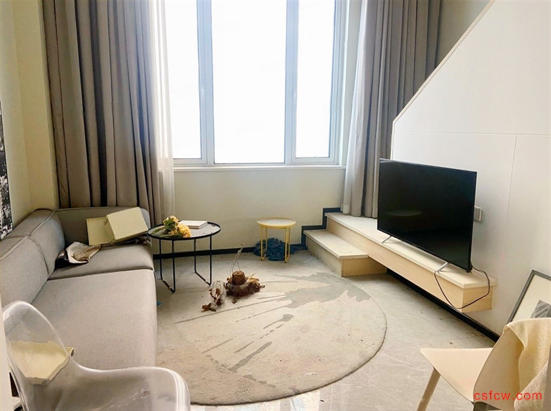 中南锦城公寓有电梯满二楼层好干净整洁