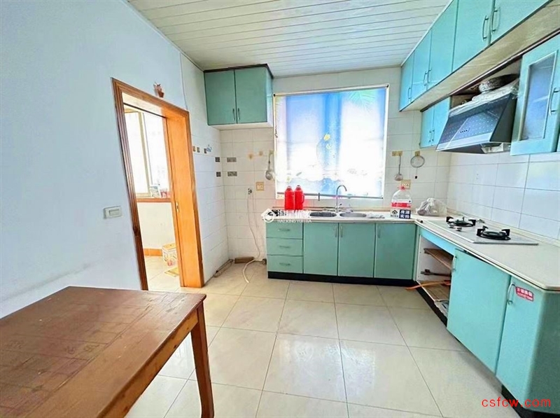 泰安新村实验有锇2楼三房63平100万位置好好出租