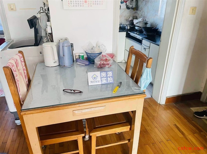 但实验有名房东急售清爽装修非顶楼看中可谈