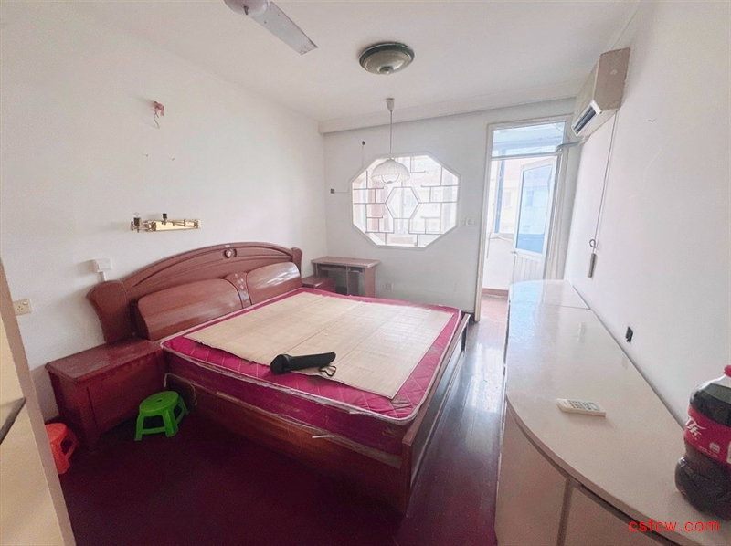 虞园新村，业主换房诚心卖，近校单雪，采光好，出行便利