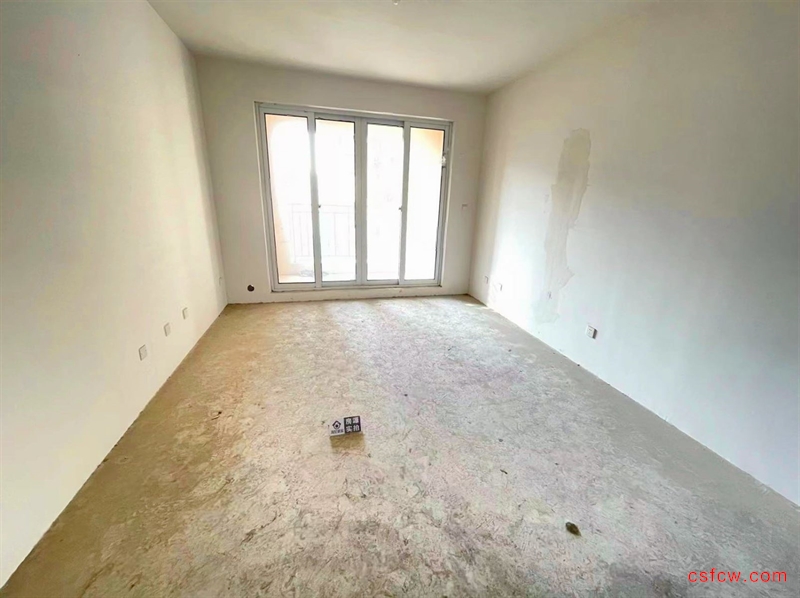 中南御锦城105湾好楼层纯毛坯看房随时满二