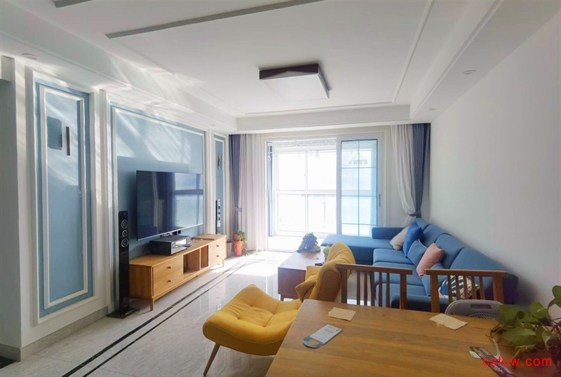 湖畔三期精装四房。。高层湖景房，打包出售