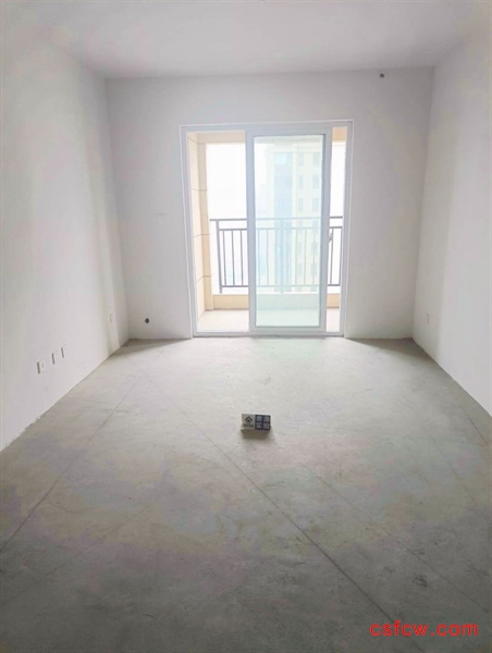 万达旁新小区珑璟阁3房中个楼层随时看！！！