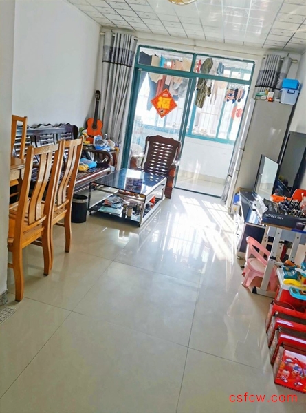 85万！房东急置换！招商城莲花新村健身楼层精装修生活便利