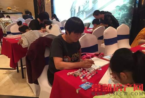 凯旋湾粘土手办、数字油画 彩绘你的周末