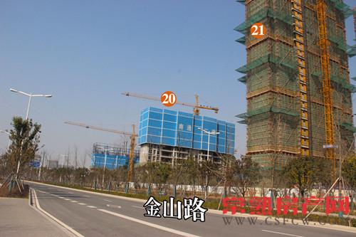 万科公望小高层基本落架完毕 外立面呈现