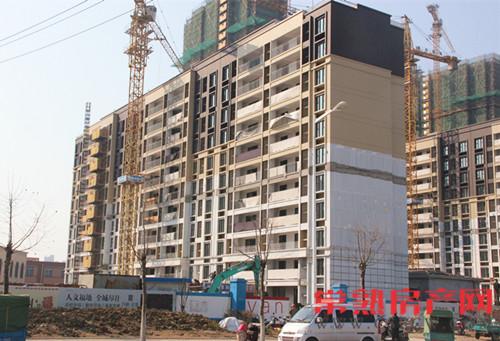 万科公望小高层基本落架完毕 外立面呈现