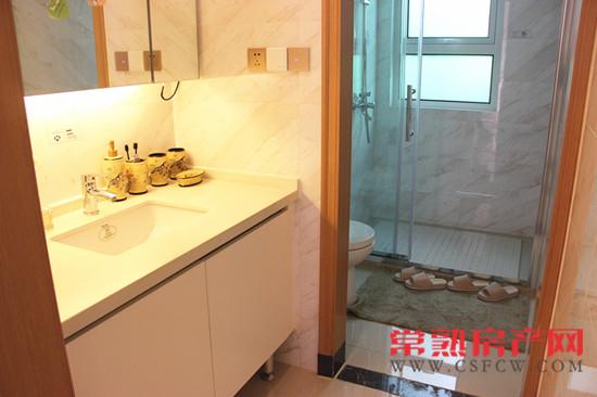 小编实探中南雅苑112m²高层样板间 美翻~