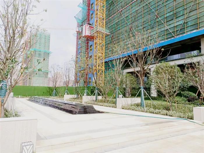 惊艳谋面！这个人气红盘实景展示区正式亮相 硬核作品不负全城热望!