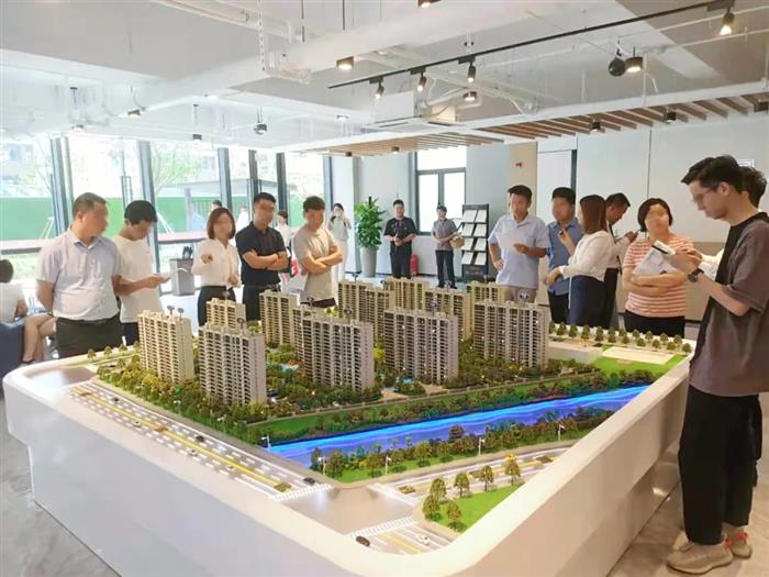 惊艳谋面！这个人气红盘实景展示区正式亮相 硬核作品不负全城热望!