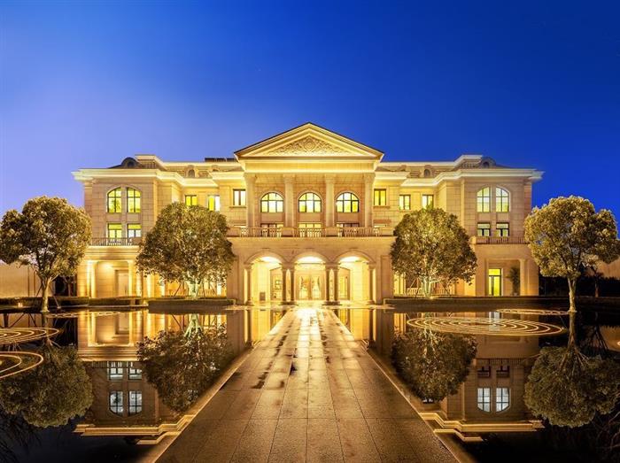 藏不住了!区域开挂!常熟超稀缺联排别墅,湖景现房加推!